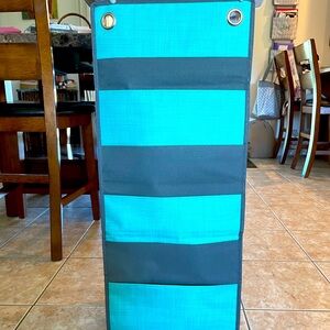 Thirty-One Teal Pockey Wall Organizer